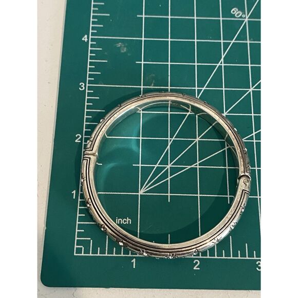 Brighton Sparkling Sunburst Flower Silver Crystal Hinged Bangle Bracelet - Picture 5 of 5